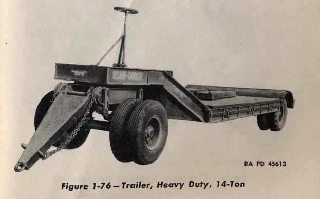 Schwarzes und weißes Foto eines Schwerlastanhängers mit einer 14-Tonnen-Kapazität.