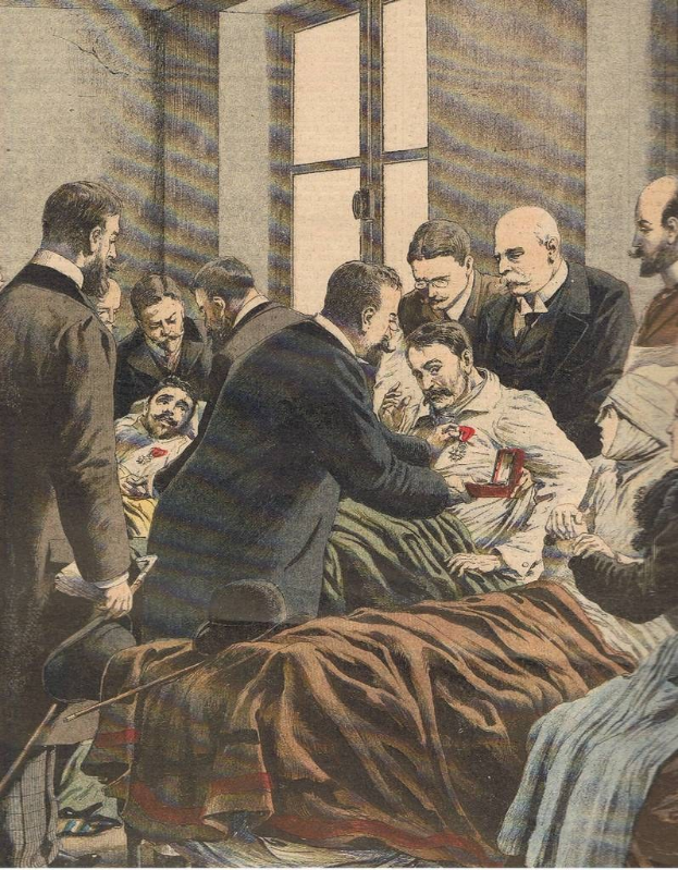 Eine Gruppe von Menschen umgibt einen Mann, der auf einem Bett in einem Raum mit einem Fenster liegt, mit dem Text "KUNSTlers Tod in Paris" unten; der Mann in einem weißen Laborkittel und Stethoskop scheint ein Arzt zu sein.