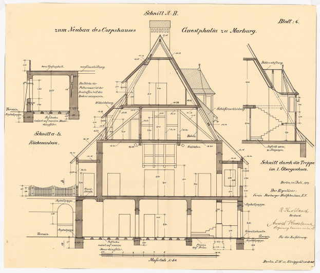 Ein detailliertes architektonisches Zeichnung eines Hauses mit zahlreichen Fenstern und einem Dach, das als erstes Haus in Deutschland gilt, begleitet von Text und strukturellen Plänen auf Papier.